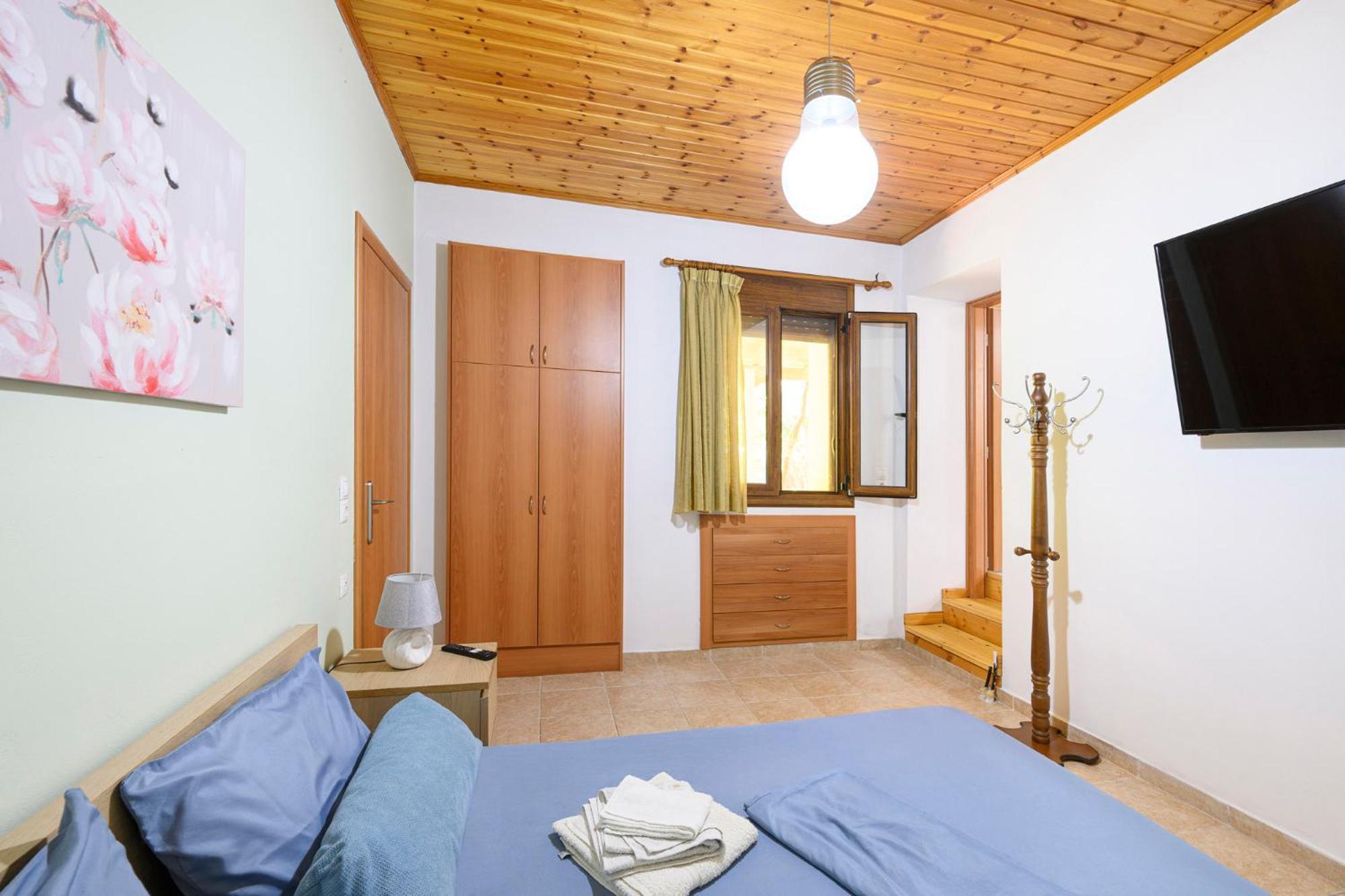 Small Villa Gerani Agios Vlasios  Exterior photo